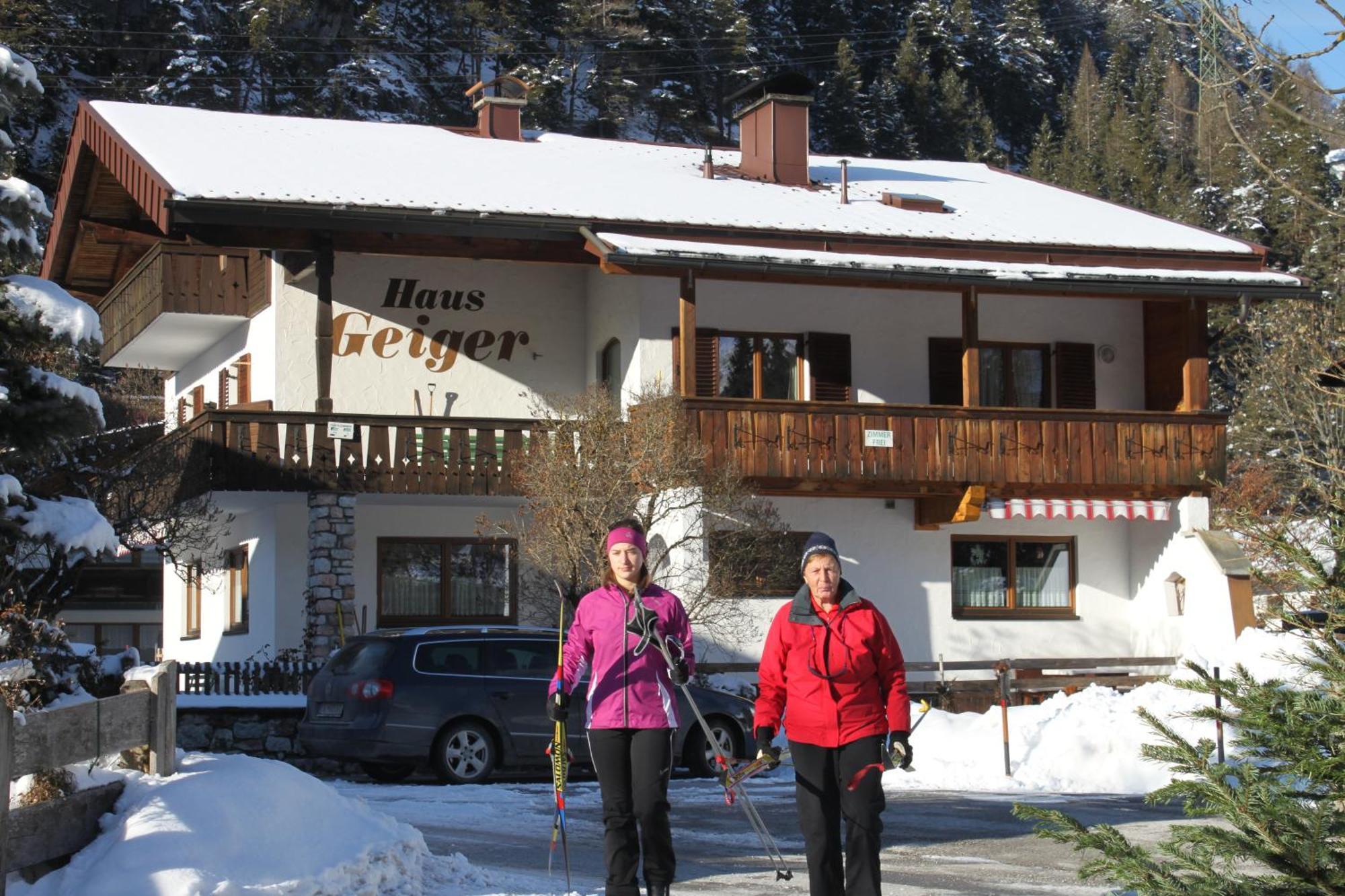 Haus Geiger Bed & Breakfast Scharnitz Exterior photo